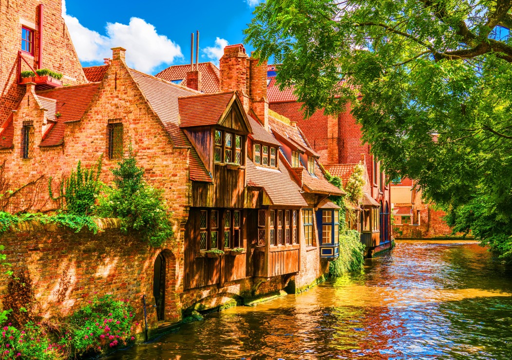 Bruges Old Town Belgium – Bluebird Puslespil 1500 Brikker