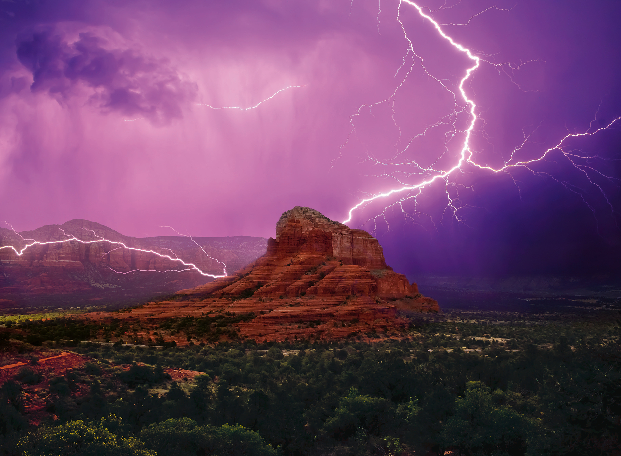 Pink Thunderstorm Mood – Ravensburger Puslespil med 500 Brikker